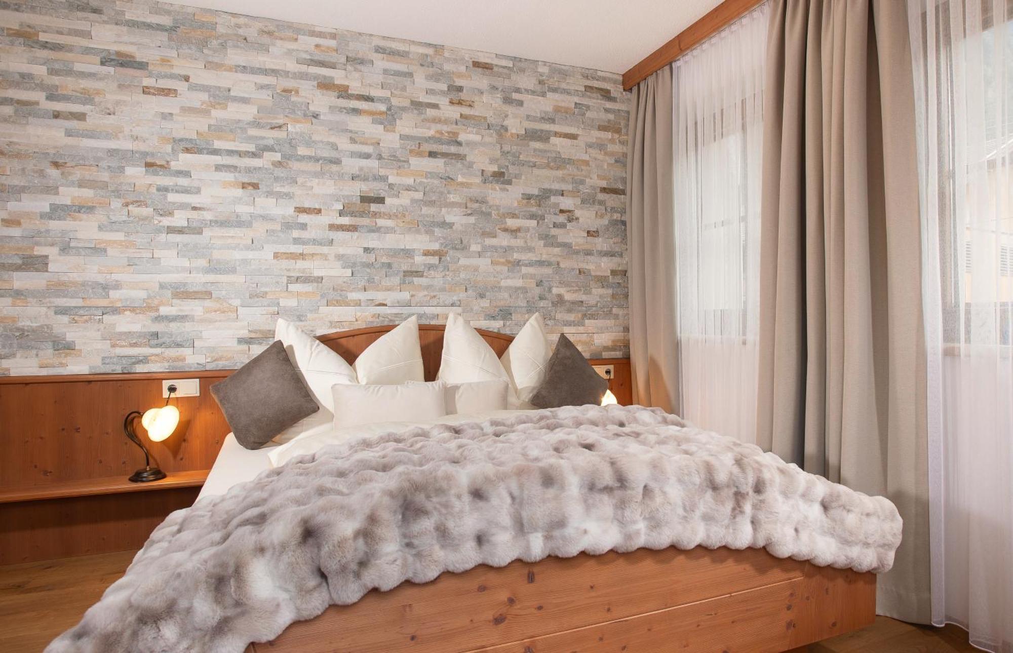 Готель Brixnerhof Im Zillertal Шліттерс Екстер'єр фото